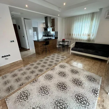Apartament Luxury Pool Near The Beach